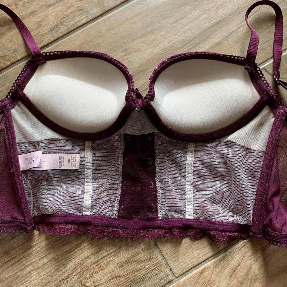 Victoria's Secret purple lace corset - Picture 8 of 9